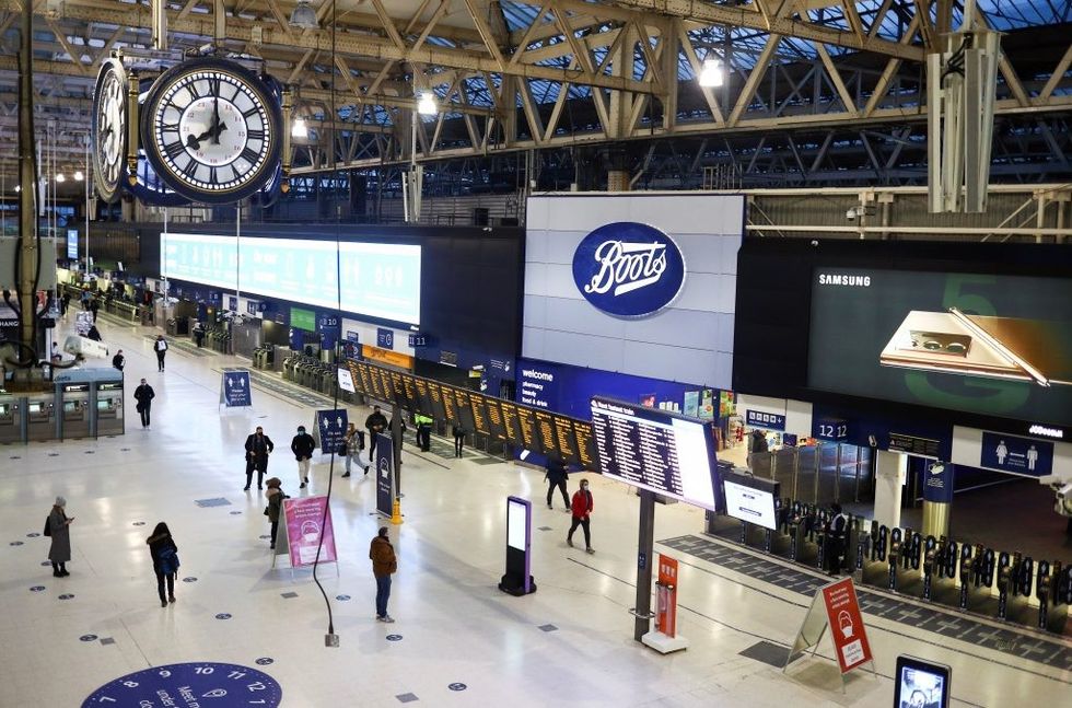 2021 01 05T082933Z 695794223 RC2K1L9QPL4C RTRMADP 3 HEALTH CORONAVIRUS BRITAIN