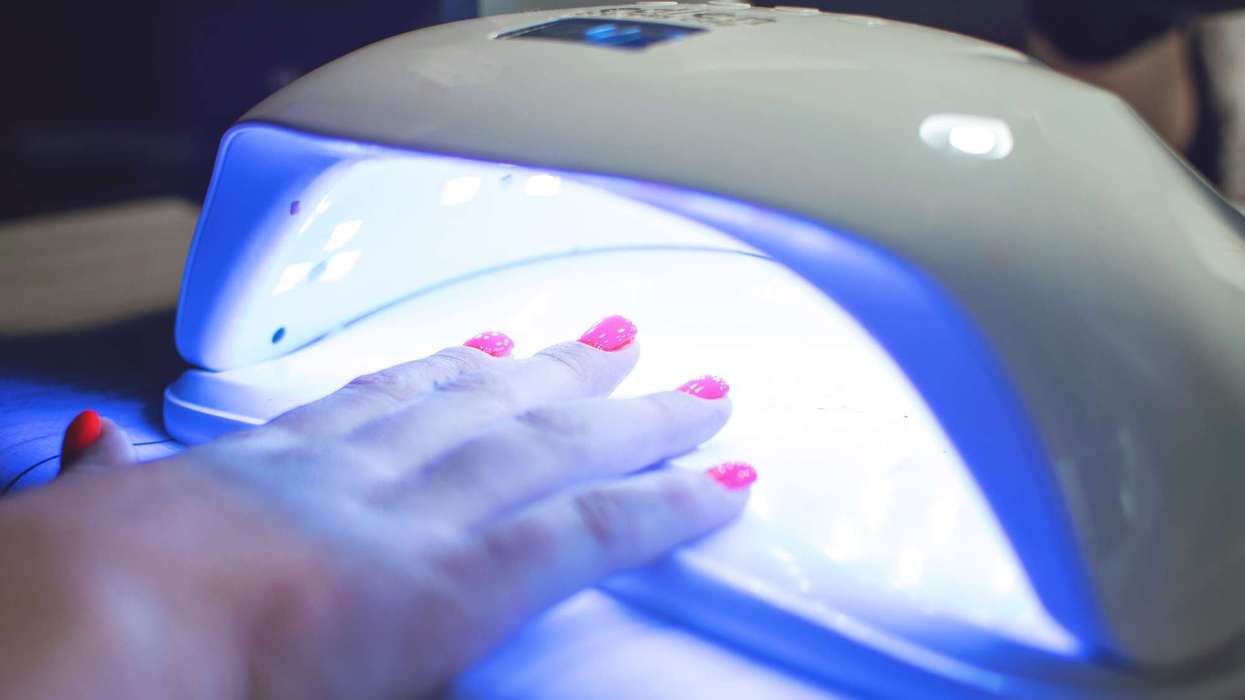 Gel nail polish with TPO banned over fertility concerns