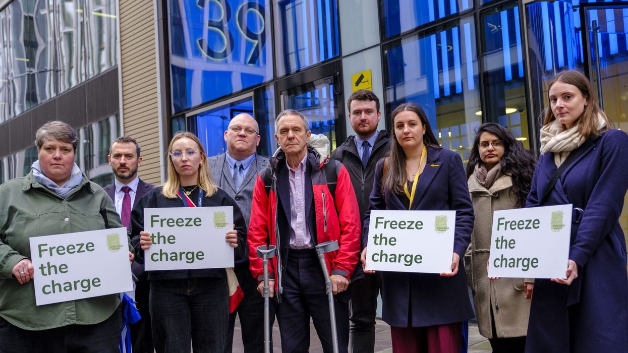 Over 50 organisations call for government to freeze prescription charges in England