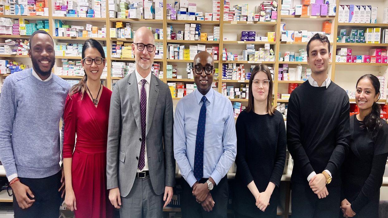 Stephen Kinnock visits Bedminster Pharmacy, gets winter flu vaccination