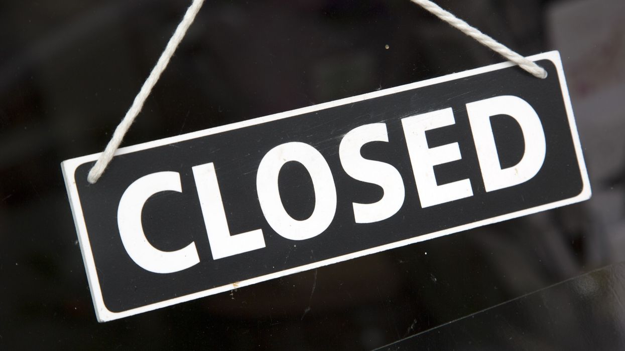 Jhoots draws flak over abrupt closure of its outlets