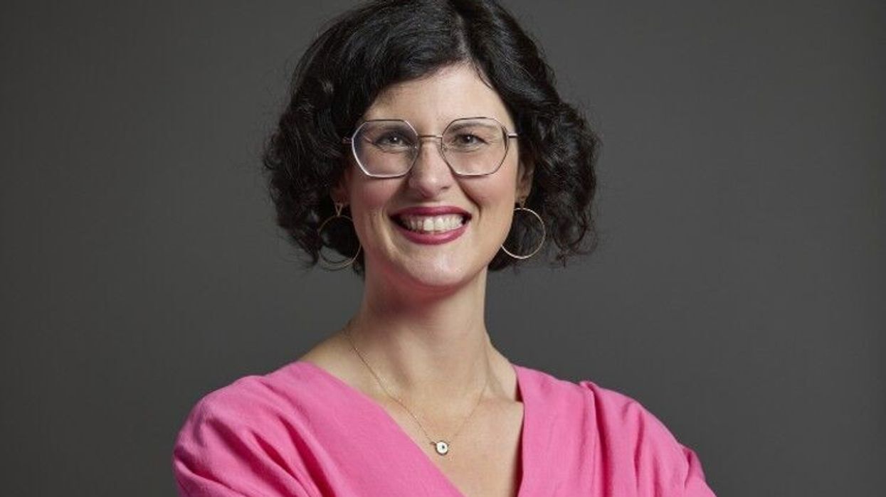 Layla Moran wants update on pharmacy economic review