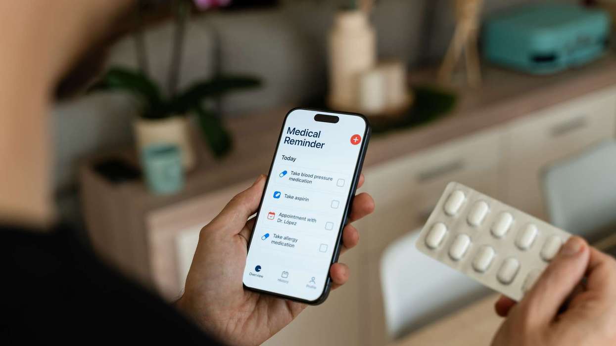 'Prescription-ready' alerts on smartwatches and mobiles: NHS