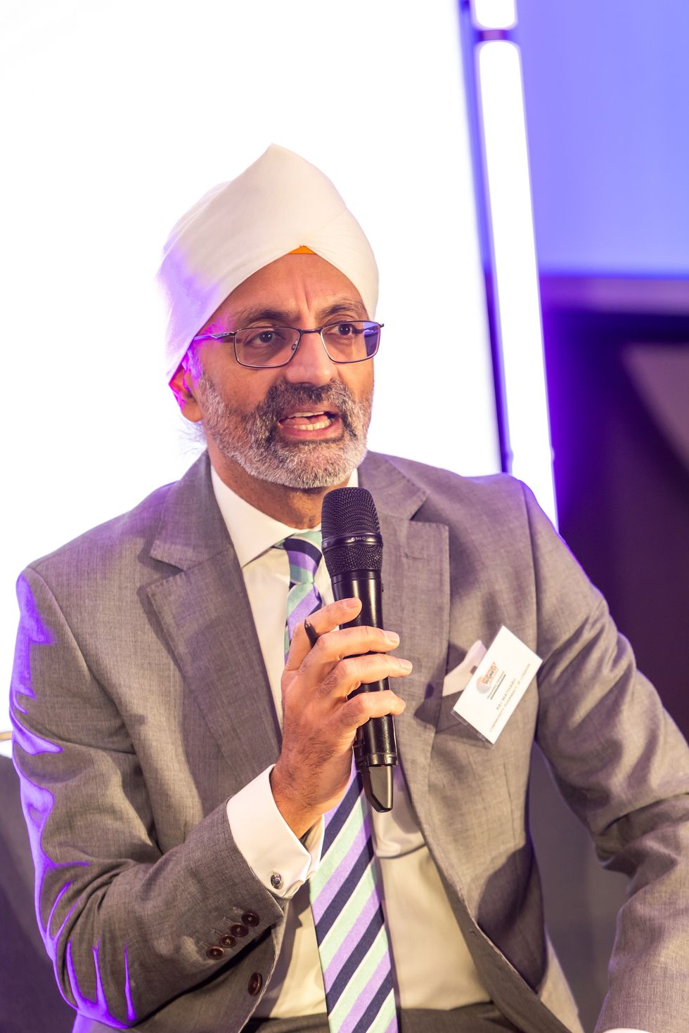 Raj Matharu urges leadership and change in UK community pharmacy services
