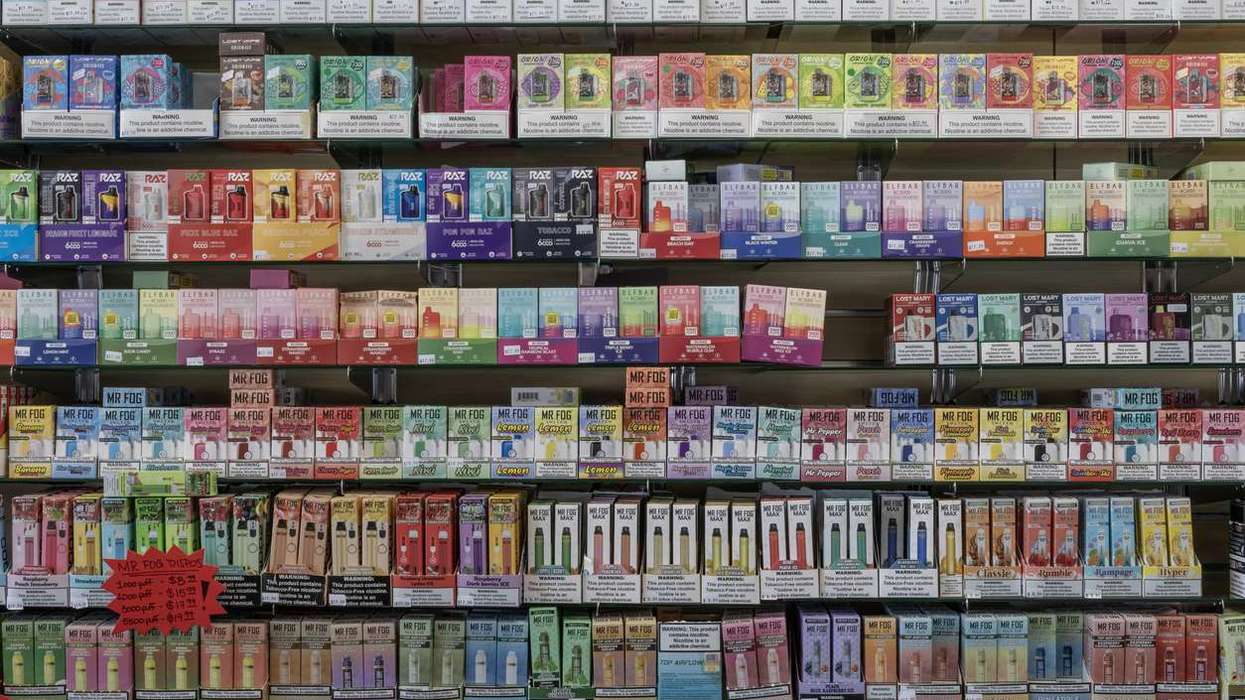 Royal College calls for stronger controls on vape packaging