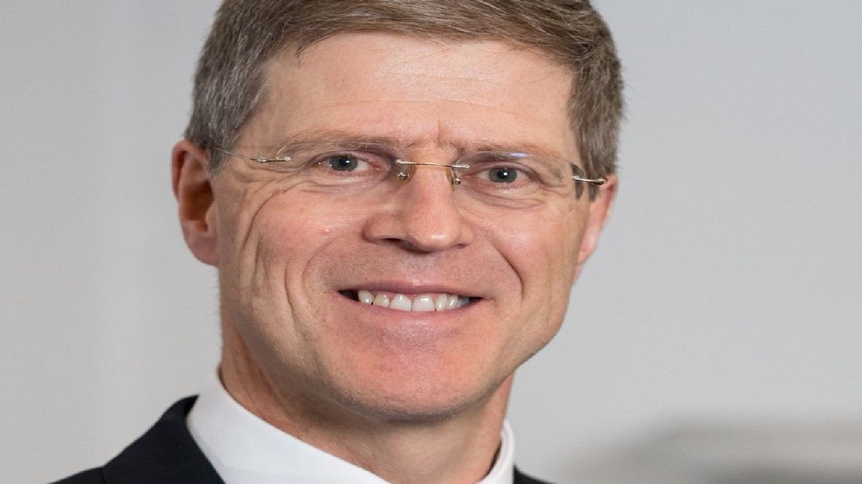 RPS honours Professor Tony Avery OBE for excellence in prescribing safety and patient care