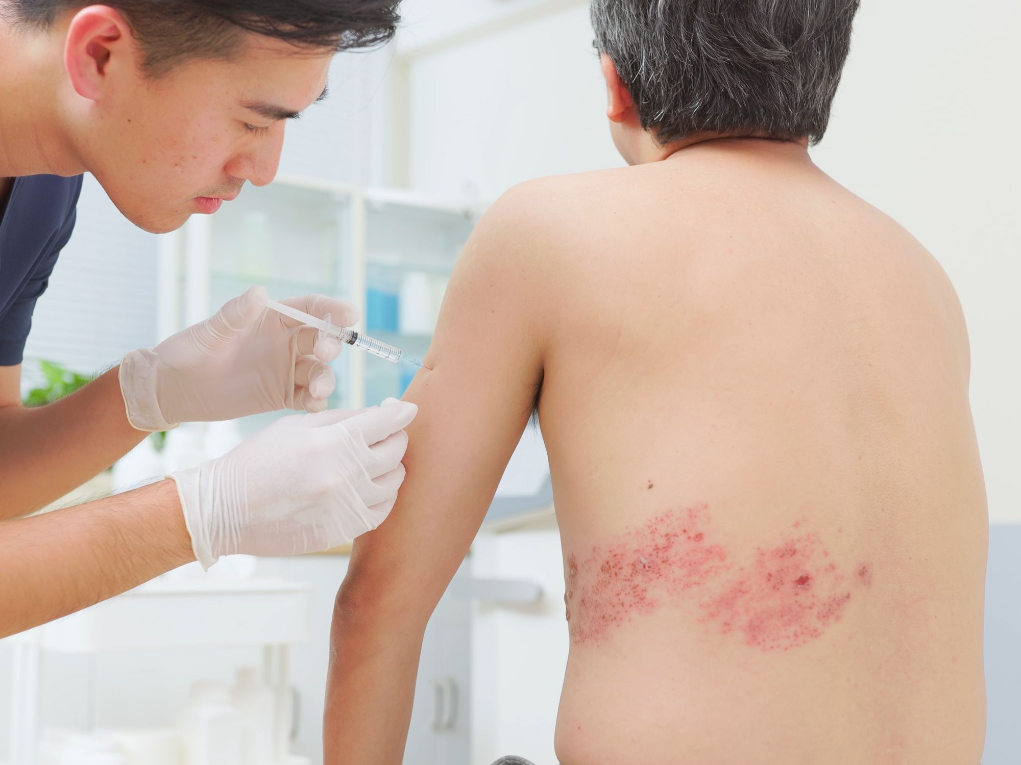 US FDA approves pre-filled version of GSK's shingles vaccine - Pharmacy Business US FDA approves pre-filled version of GSK's shingles vaccine - Pharmacy Business