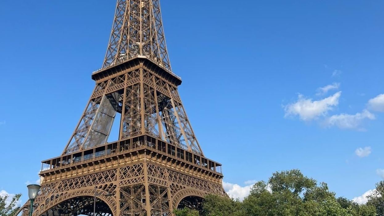 Alliance Healthcare team raises thousands with charity bike ride to Paris