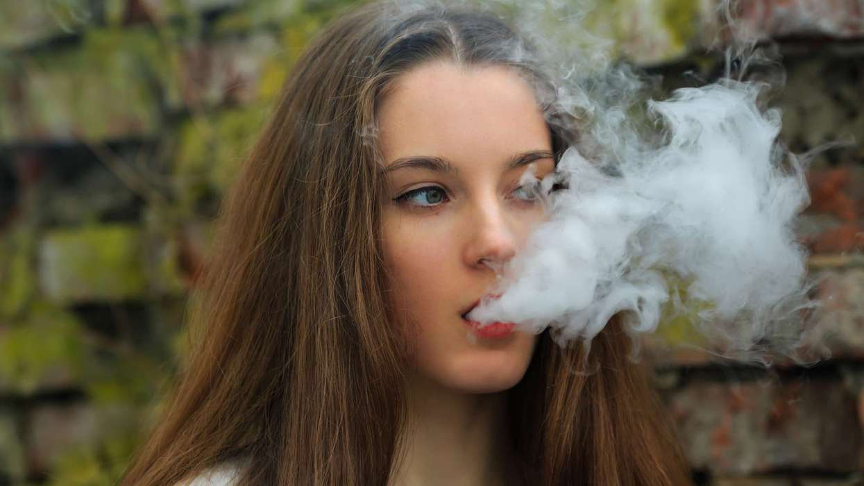 Youth vaping surges tenfold; could harm lungs Study